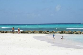 Southern Surf Beach Apartments Rockley Εξωτερικό φωτογραφία