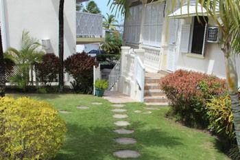 Southern Surf Beach Apartments Rockley Εξωτερικό φωτογραφία