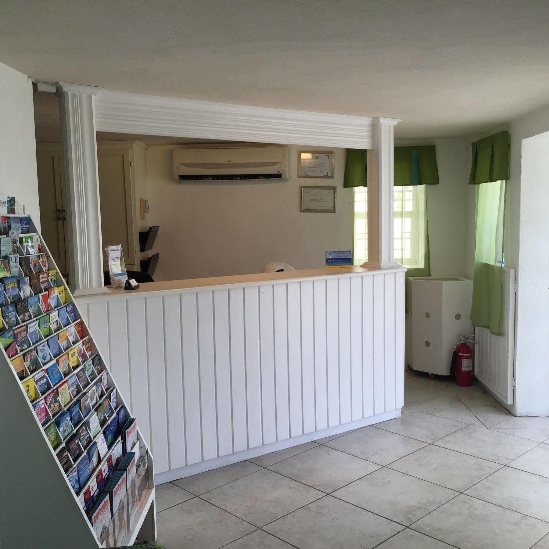 Southern Surf Beach Apartments Rockley Εξωτερικό φωτογραφία